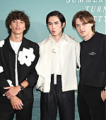 Teen_Vogue___Cast_Of_The_Summer_I_Turned_Pretty_Celebrate_282929.jpg