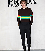 5B14566260205D_5BPrada_Fall_-Winter_2023_Menswear_Fashion_Show_-_Arrivals_and_Front_Row5D_f.jpg